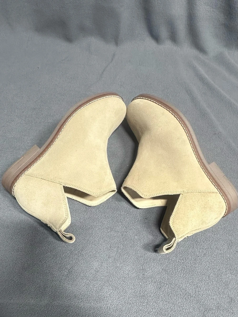 Hush Puppies Suede Chelsea Ankle Boots in Sand/Tan